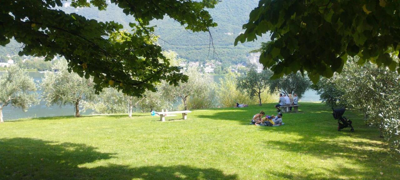 Vista Lago Lecco - Neiade Guest House Pescate Buitenkant foto